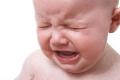 Proč dítě nespí a pláče Proč novorozenec celý den řve
